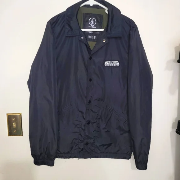2FOR$40 Volcom windbreaker - Picture 2 of 6
